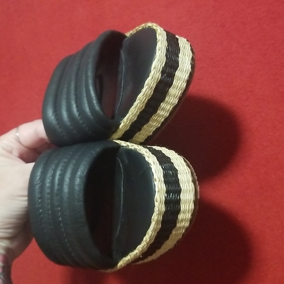 KAANASBalfour Chunky Platform Sandals - Picture 5 of 16